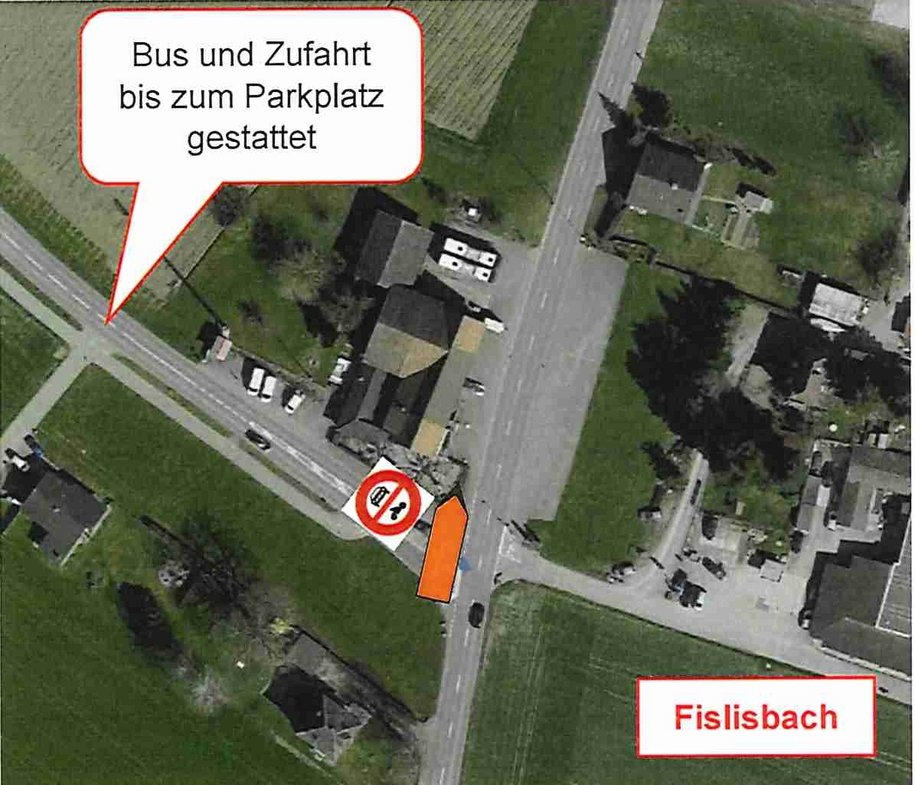 Foto Umleitung bei der Kreuzung Restaurant Sommerhalde